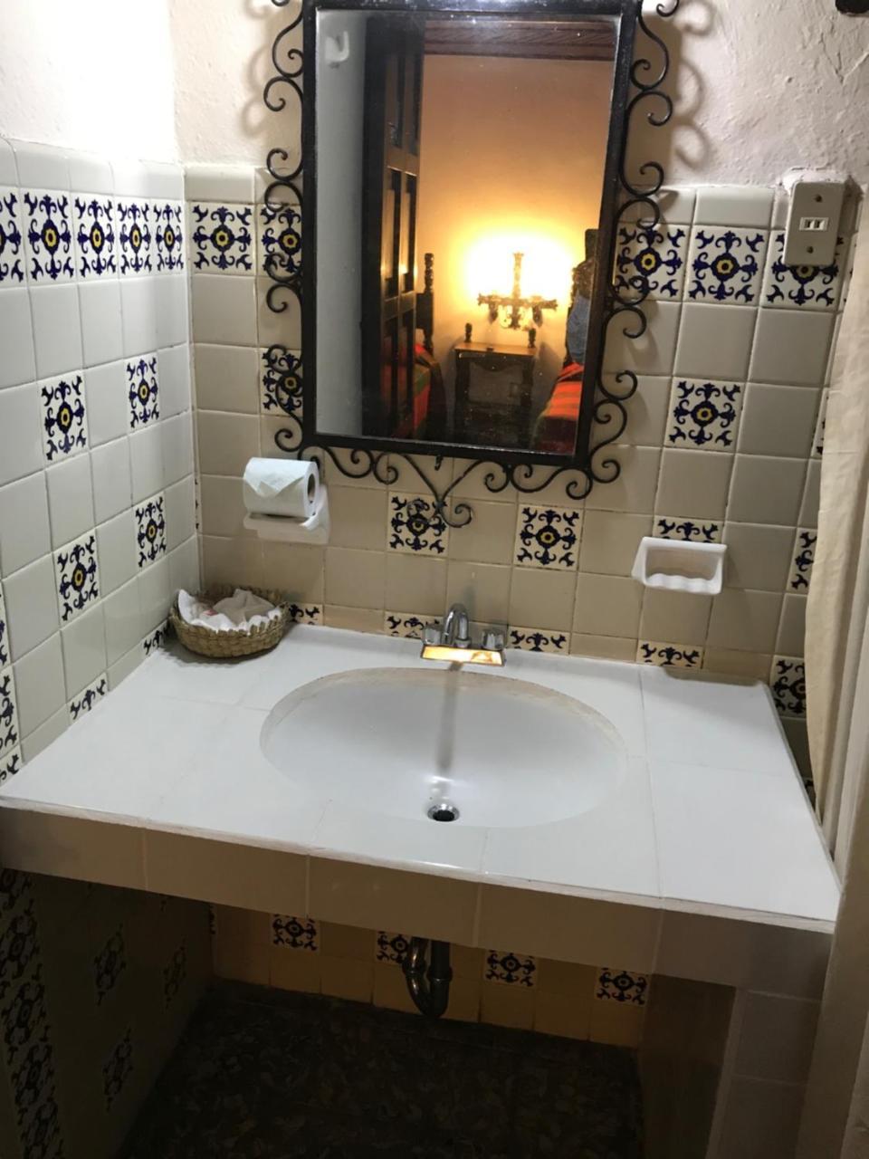 Hotel Villa de Flores Uruapan  Esterno foto