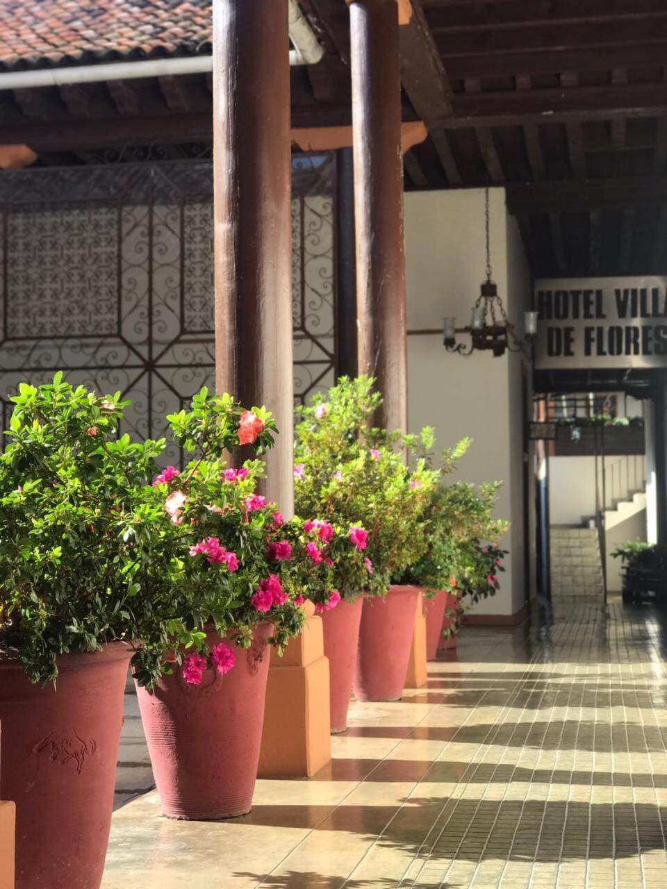 Hotel Villa de Flores Uruapan  Esterno foto