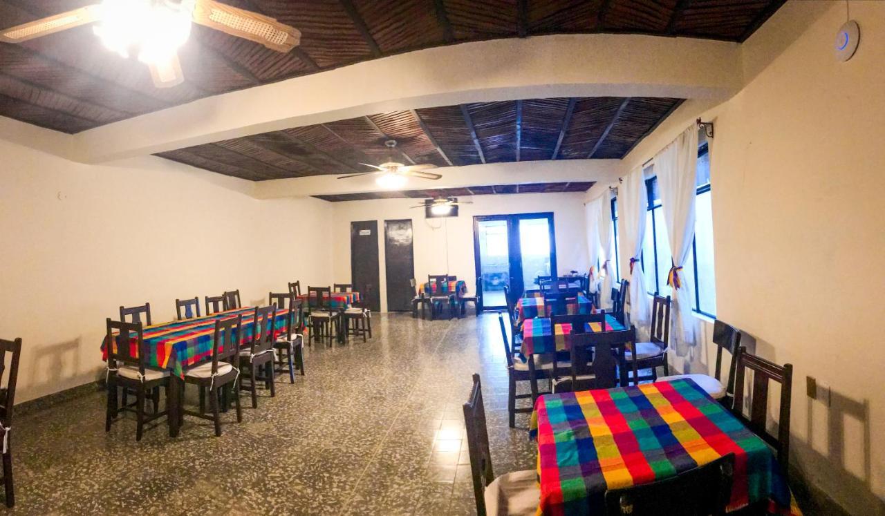 Hotel Villa de Flores Uruapan  Esterno foto
