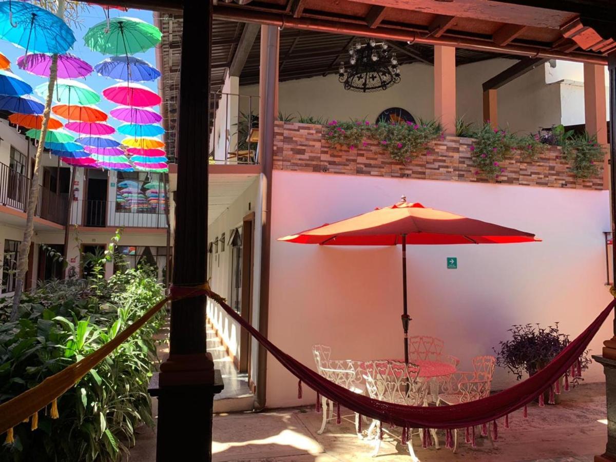 Hotel Villa de Flores Uruapan  Esterno foto