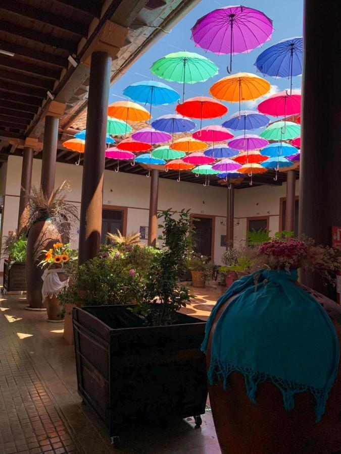 Hotel Villa de Flores Uruapan  Esterno foto